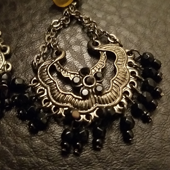 Dangle earrings - Picture 3 of 5